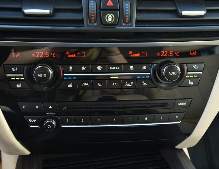 BMW X5 SUV / Terénní 3,0 l 230 kw