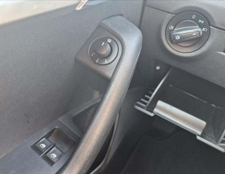 Škoda Octavia Sedan / Limuzína 1,4 l 81 kw