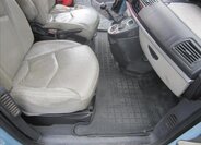 Peugeot 807 Kombi 2,2 l 94 kw