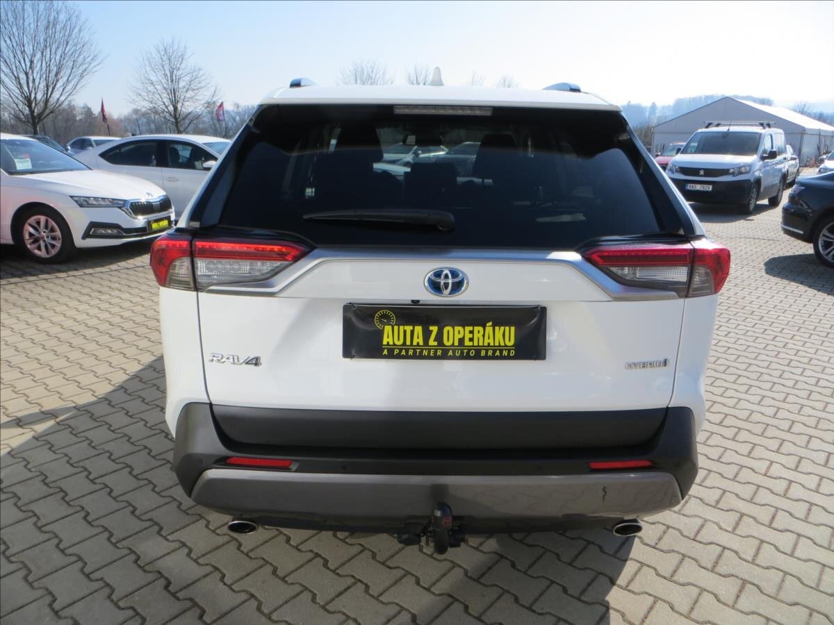 Toyota RAV4 SUV / Terénní 2,5 l 131 kw