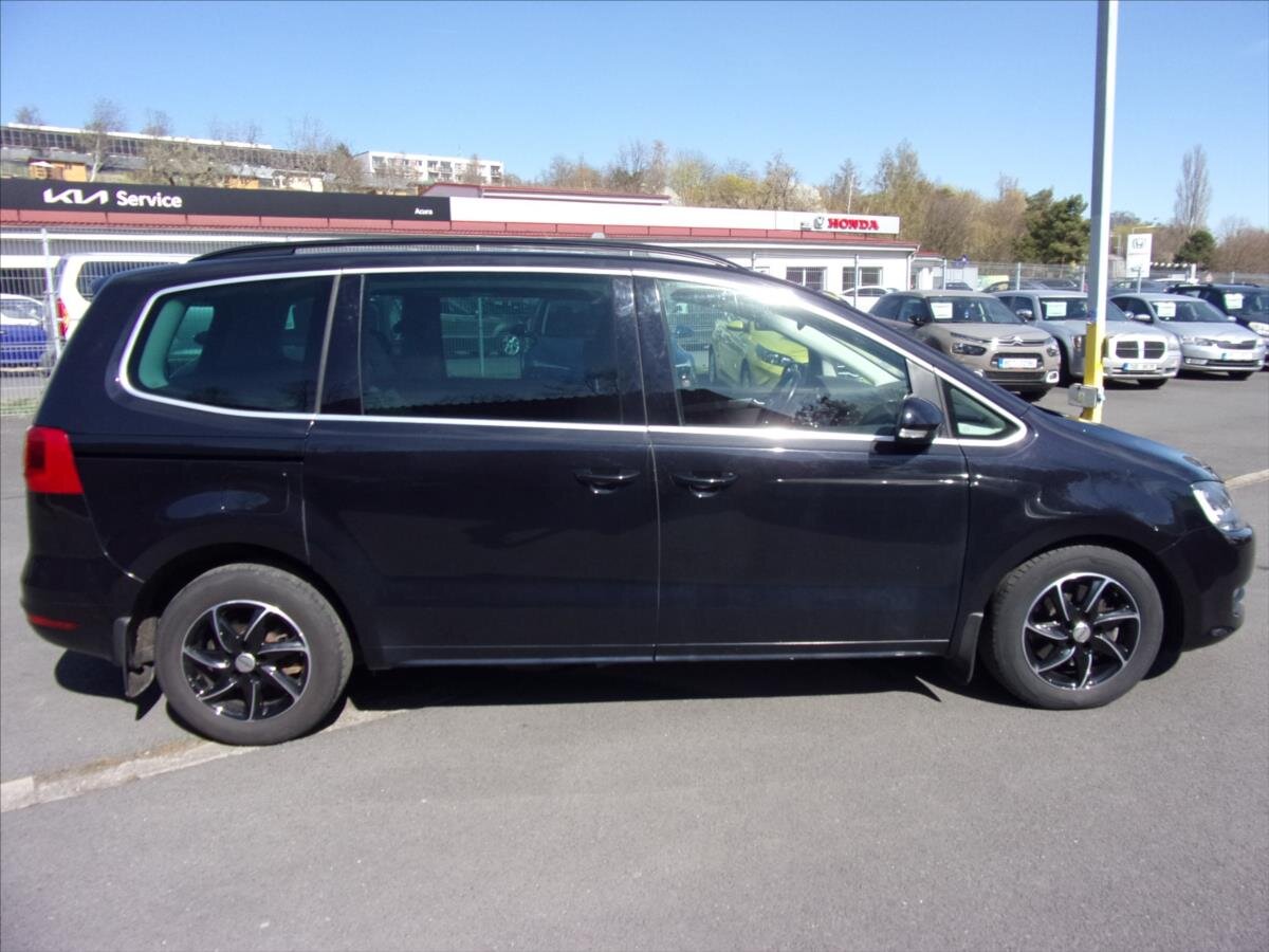 Volkswagen Sharan Kombi 2,0 l 100 kw