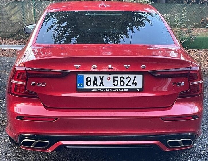 Volvo S60 Sedan / Limuzína 0,0 210 kw
