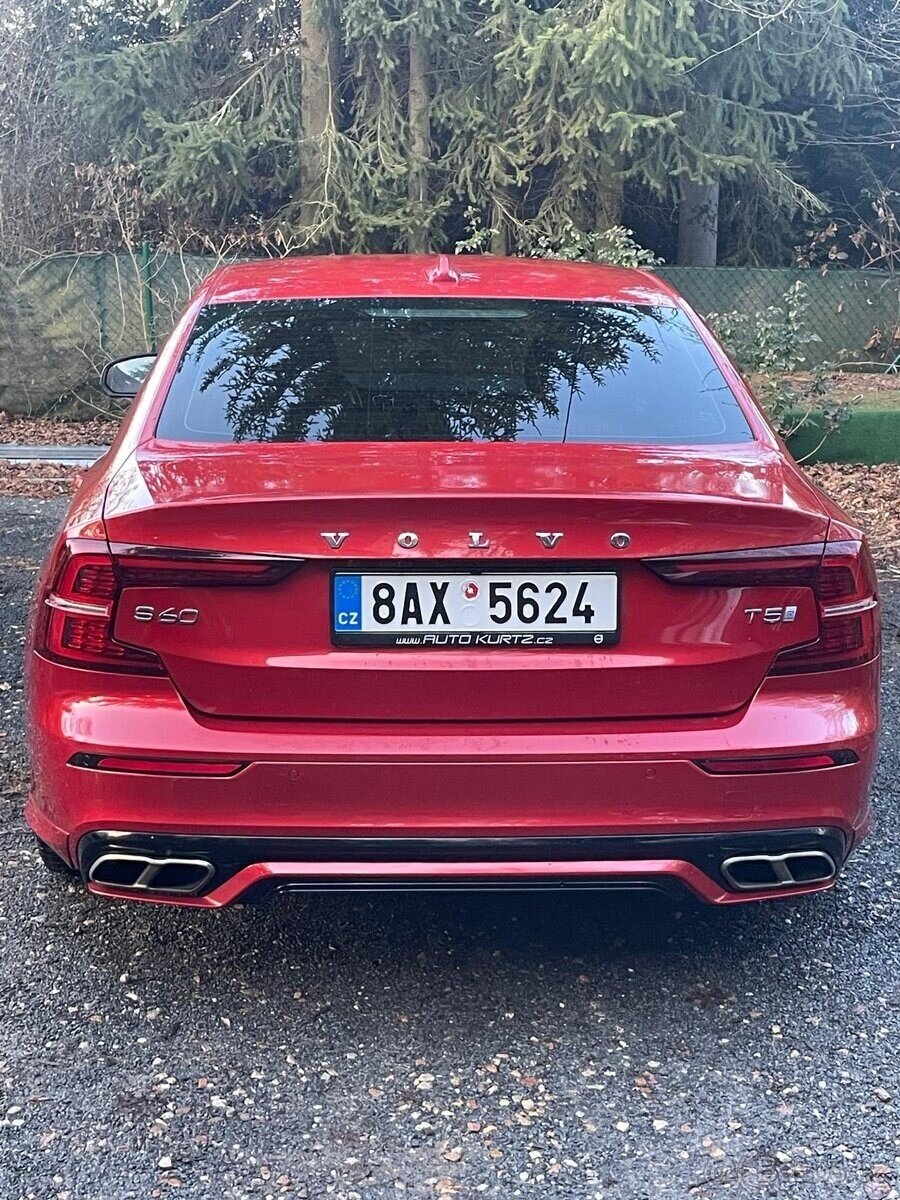Volvo S60 Sedan / Limuzína 0,0 210 kw