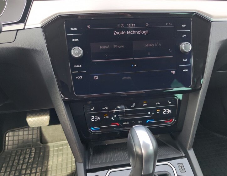 Volkswagen Passat Kombi 2,0 l 140 kw