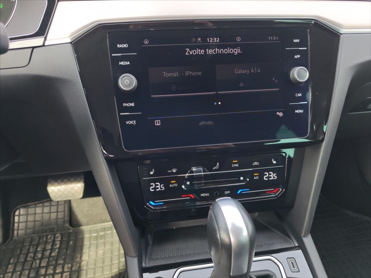 Volkswagen Passat Kombi 2,0 l 140 kw