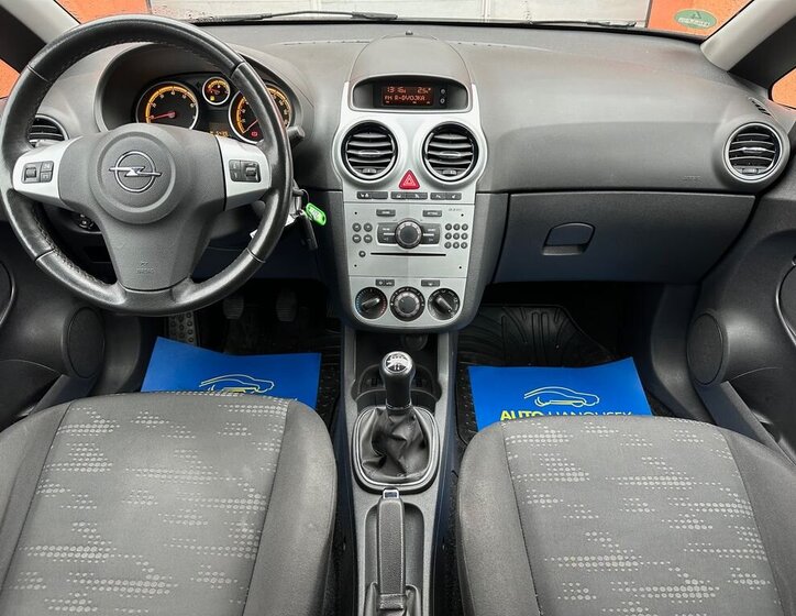 Opel Corsa Hatchback 1,4 l 64 kw