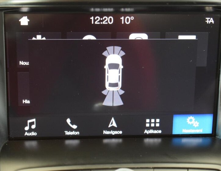 Ford Kuga SUV / Terénní 2,0 l 110 kw