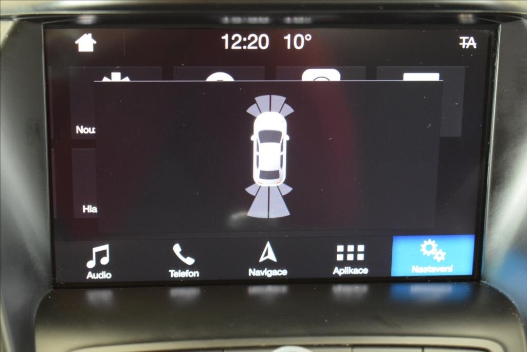 Ford Kuga SUV / Terénní 2,0 l 110 kw