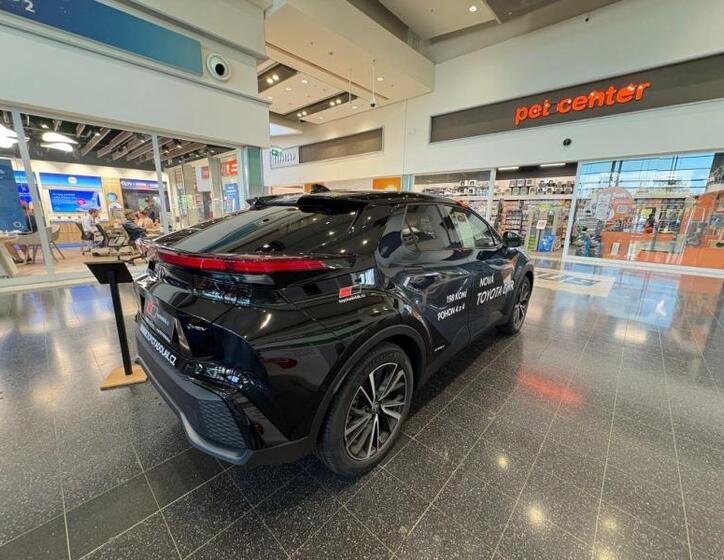 Toyota C-HR 7