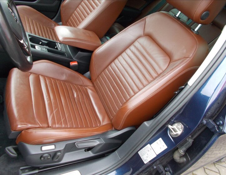 Volkswagen Passat Kombi 1,4 l 110 kw