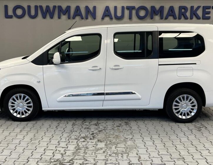 Toyota ProAce City Verso MPV 1,2 l 96 kw