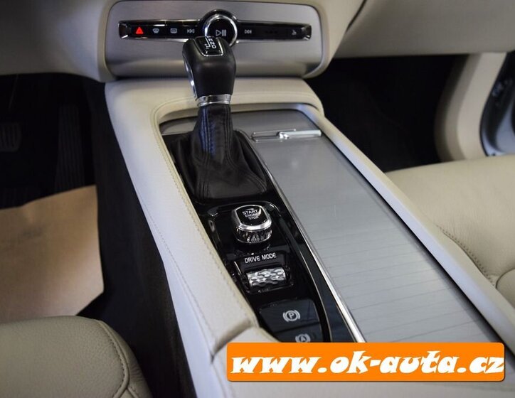 Volvo XC90 SUV 2,0 l 0