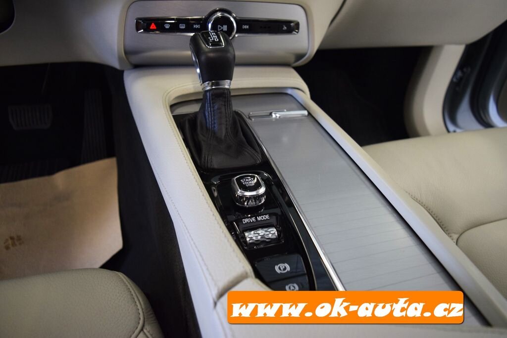 Volvo XC90 SUV 2,0 l 0