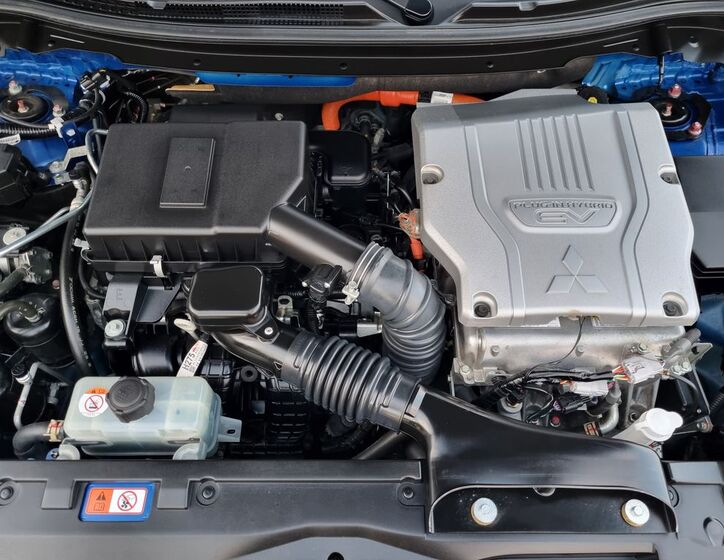 Mitsubishi Ostatní 26