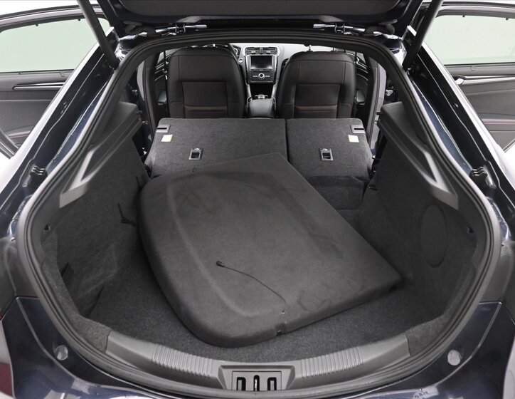 Ford Mondeo Sedan 2,0 l 140 kw