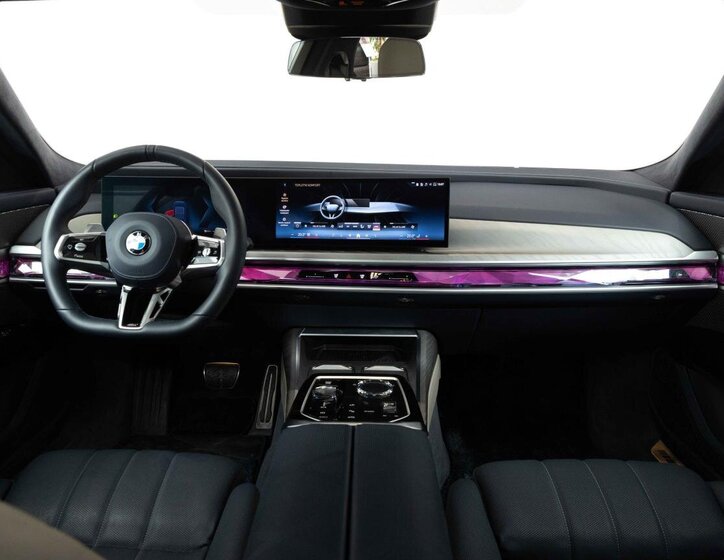 BMW Řada 7 Sedan / Limuzína 3,0 l 220 kw