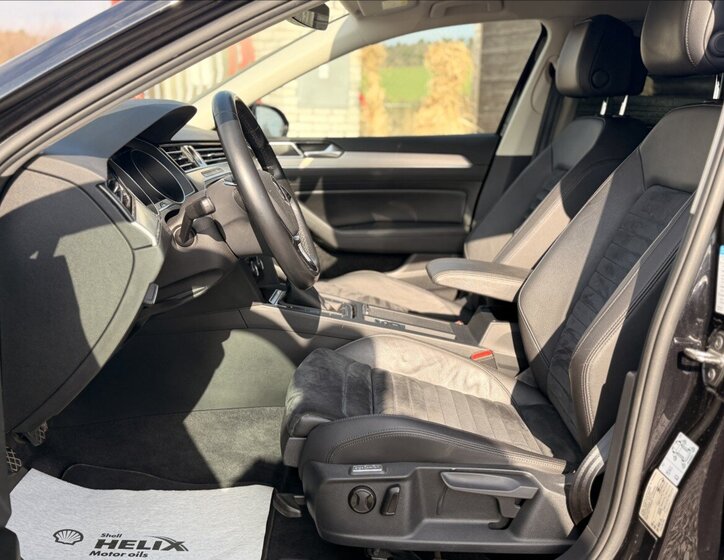 Volkswagen Passat Sedan / Limuzína 2,0 l 110 kw