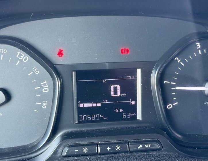 Toyota ProAce Skříň 2,0 l 90 kw