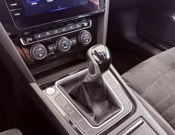 Volkswagen Passat Kombi 2,0 l 110 kw