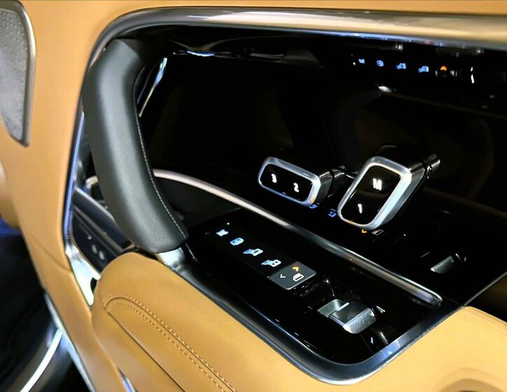 Land Rover Range Rover 26