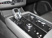 Volvo XC90 SUV / Terénní 2,0 l 335 kw