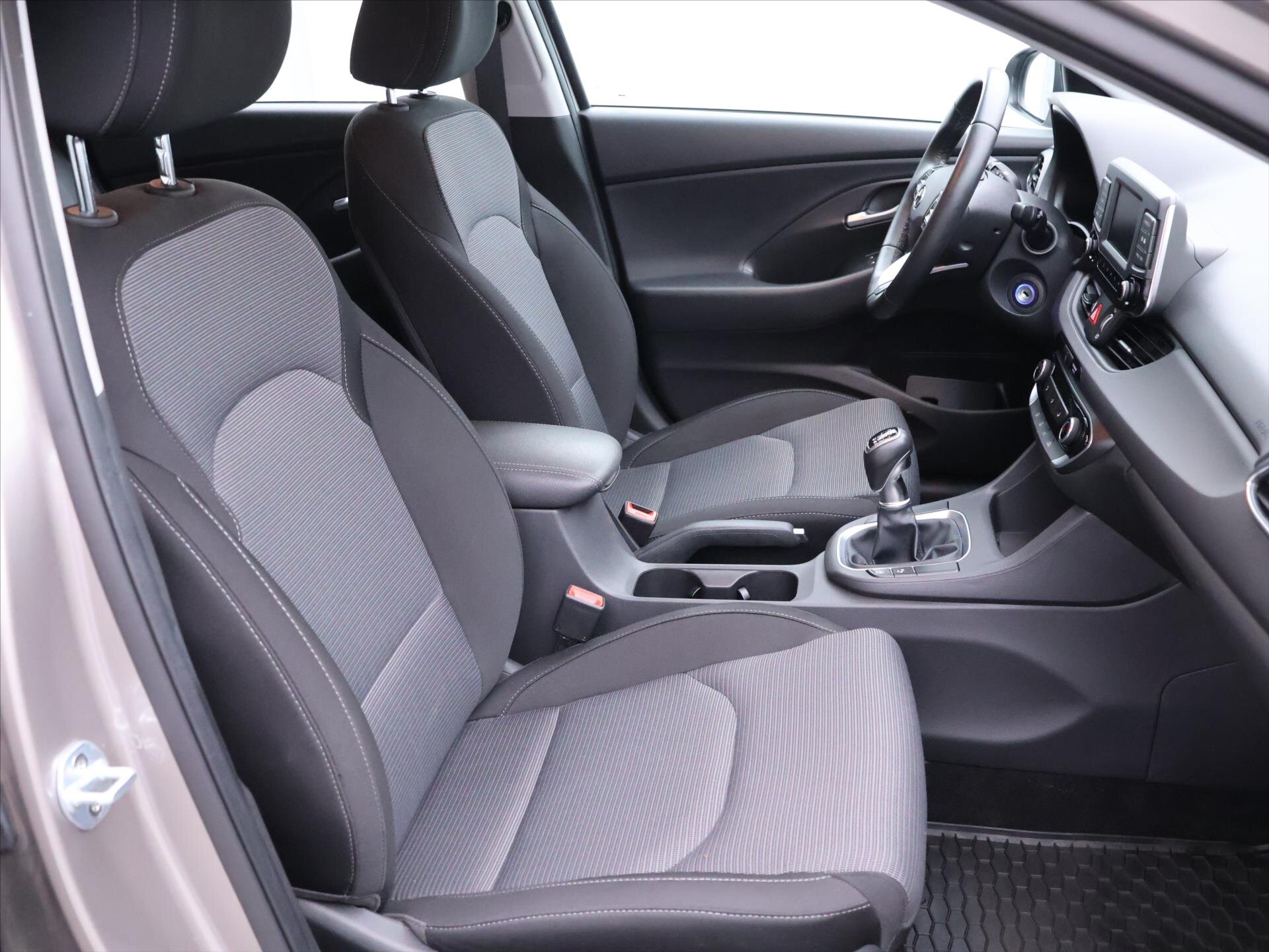 Hyundai i30 Hatchback 1,4 l 73 kw