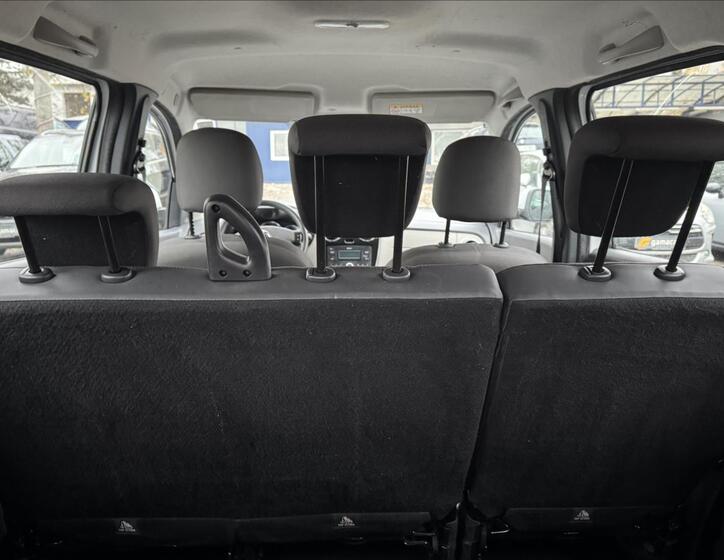 Dacia Lodgy 9