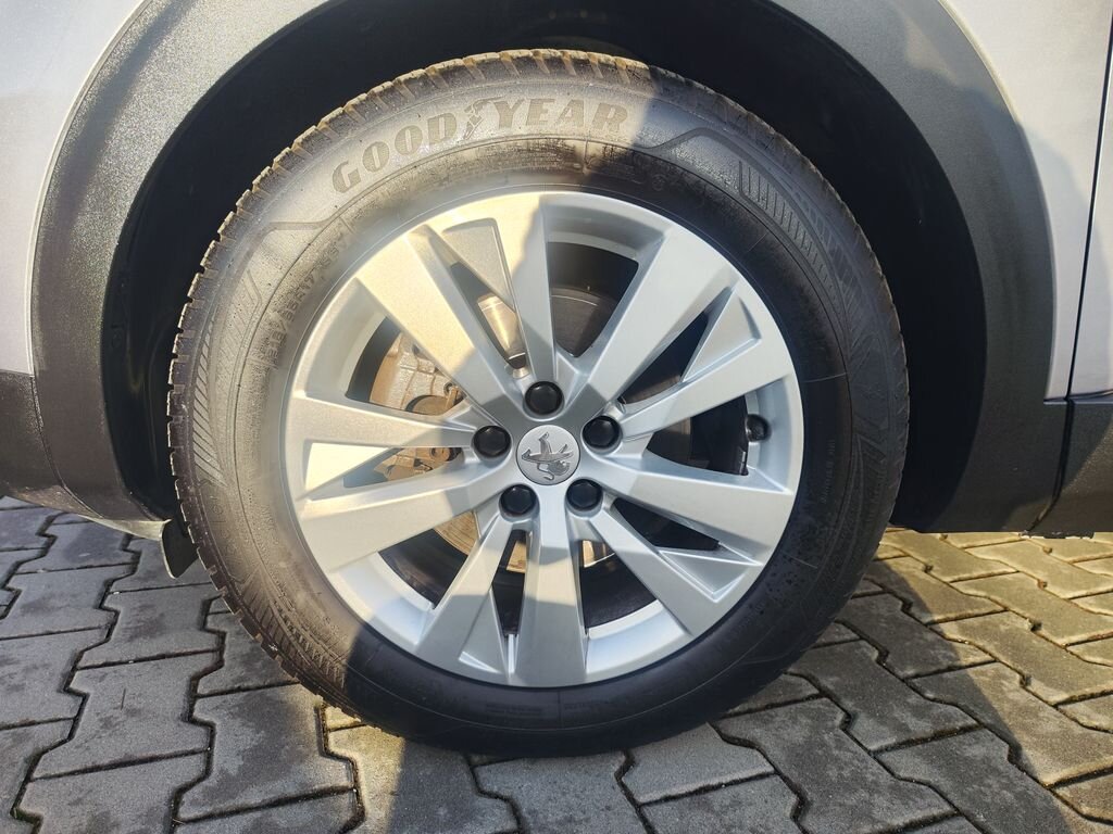 Peugeot 5008 SUV / Terénní 1,2 l 96 kw