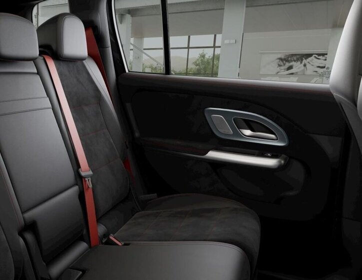 Mercedes-Benz GLB SUV / Terénní 0,0 260 kw