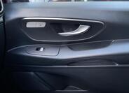 Mercedes-Benz Vito 21