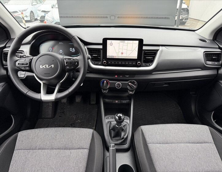 KIA Stonic SUV 1,2 l 58 kw