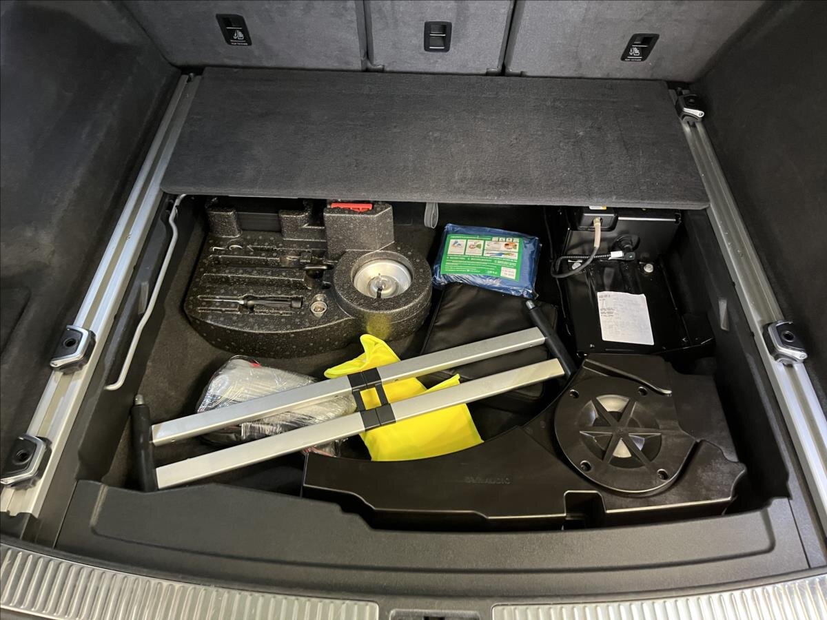 Volkswagen Touareg SUV 4,0 l 310 kw