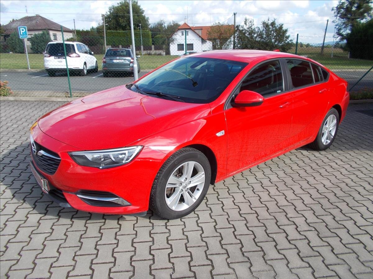Opel Insignia Hatchback 2,0 l 125 kw