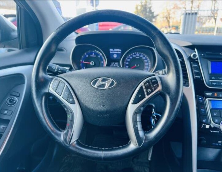 Hyundai i30 Kombi 1,6 l 81 kw