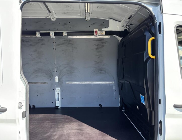 Ford Transit Skříň 2,0 l 96 kw