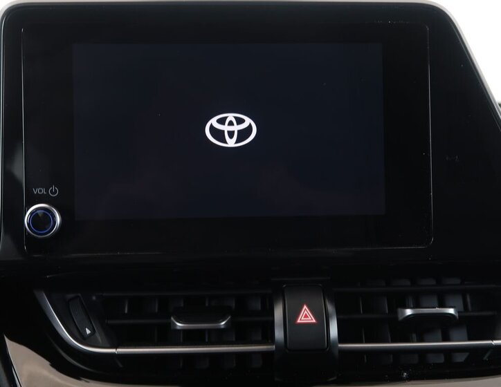 Toyota C-HR SUV 2,0 l 112 kw