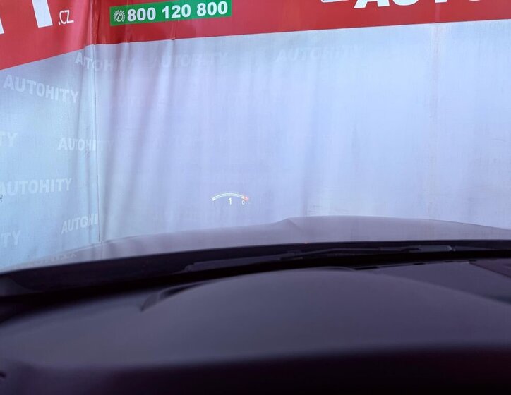 BMW M4 Kupé 3,0 l 317 kw