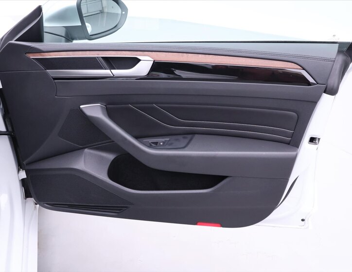 Volkswagen Arteon Kombi 2,0 l 110 kw