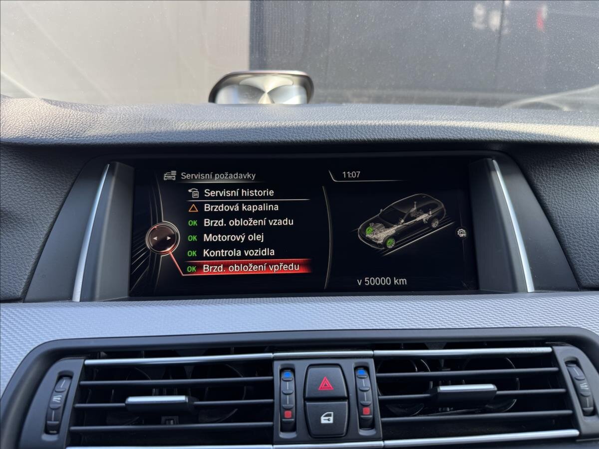 BMW Řada 5 Kombi 3,0 l 230 kw