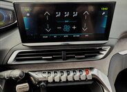 Peugeot 3008 SUV / Terénní 1,6 l 165 kw