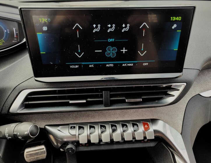 Peugeot 3008 SUV / Terénní 1,6 l 165 kw