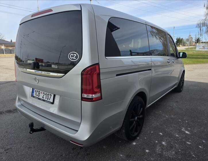 Mercedes-Benz Třídy V Kombi 2,1 l 140 kw