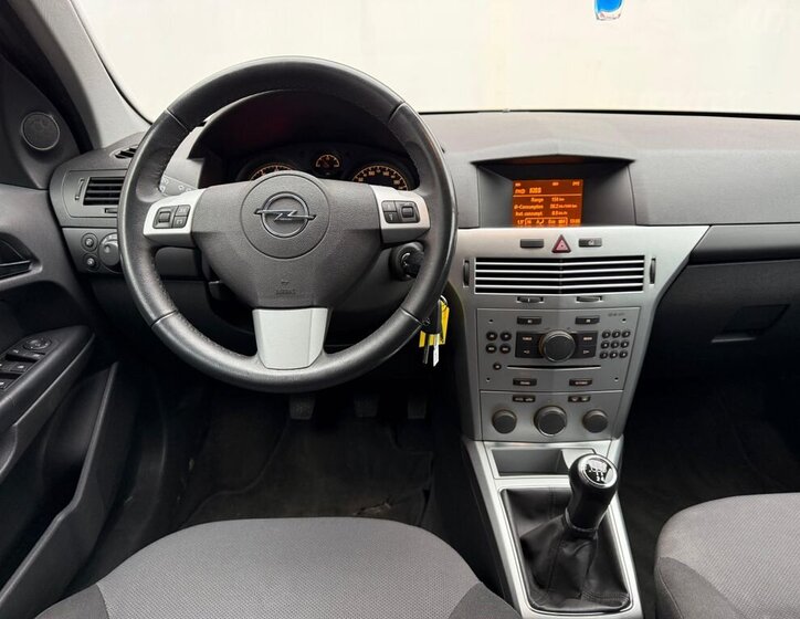 Opel Astra 13