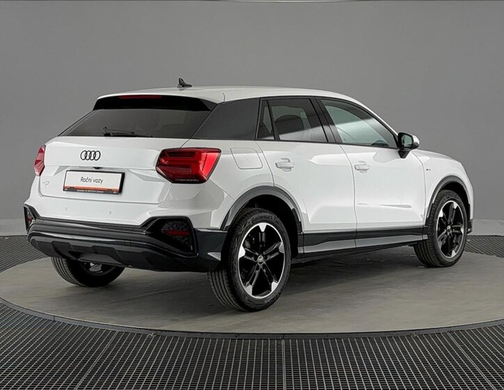 Audi Q2 SUV / Terénní 1,5 l 110 kw