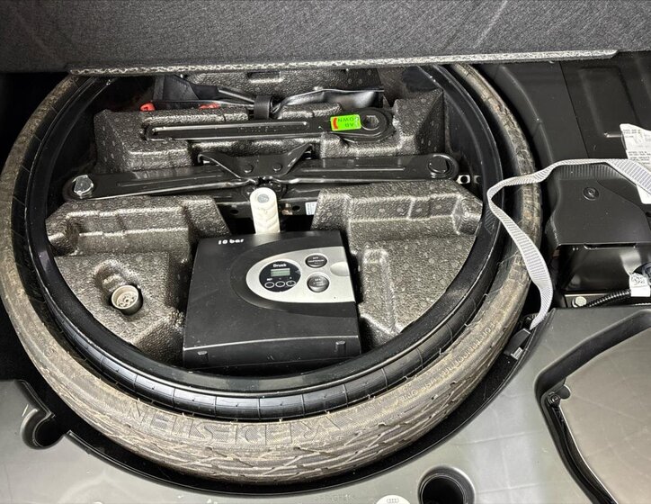 Audi Q8 SUV / Terénní 3,0 l 250 kw