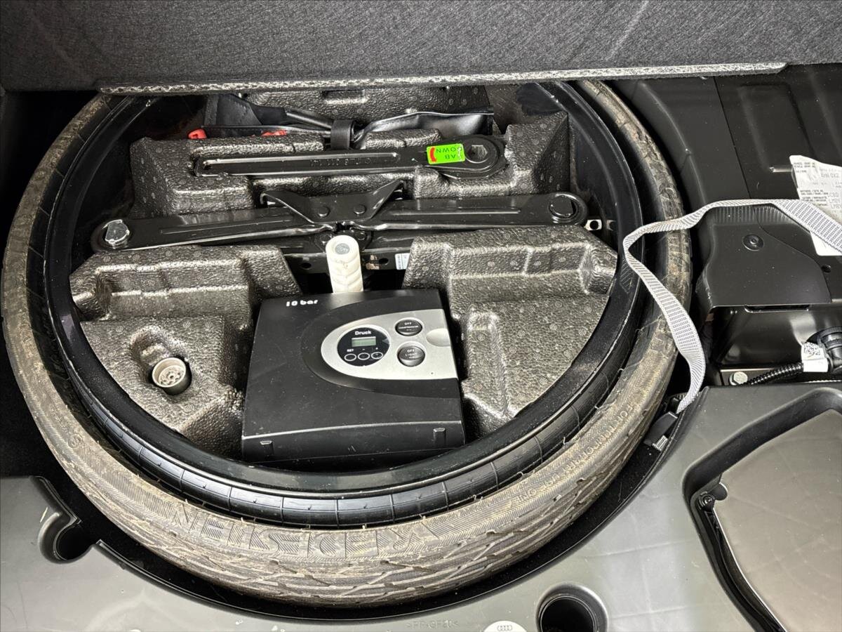 Audi Q8 SUV / Terénní 3,0 l 250 kw