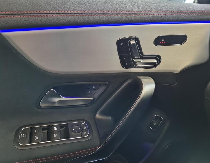 Mercedes-Benz CLA Sedan 2,0 l 110 kw