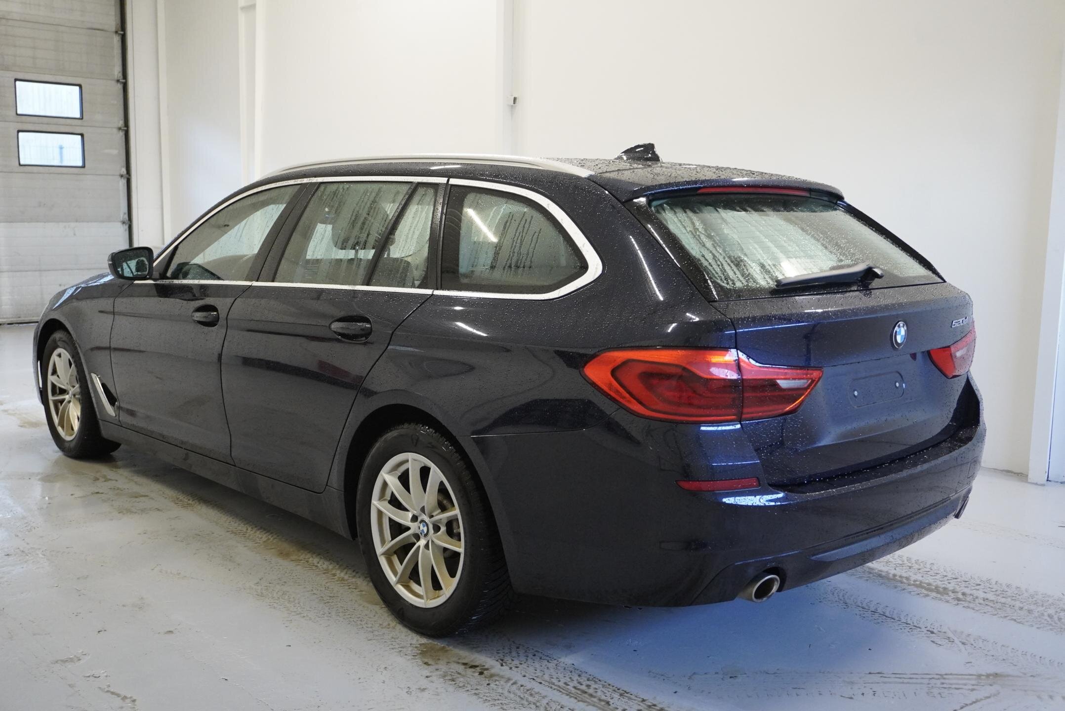 BMW Řada 5 Kombi 2,0 l 120 kw