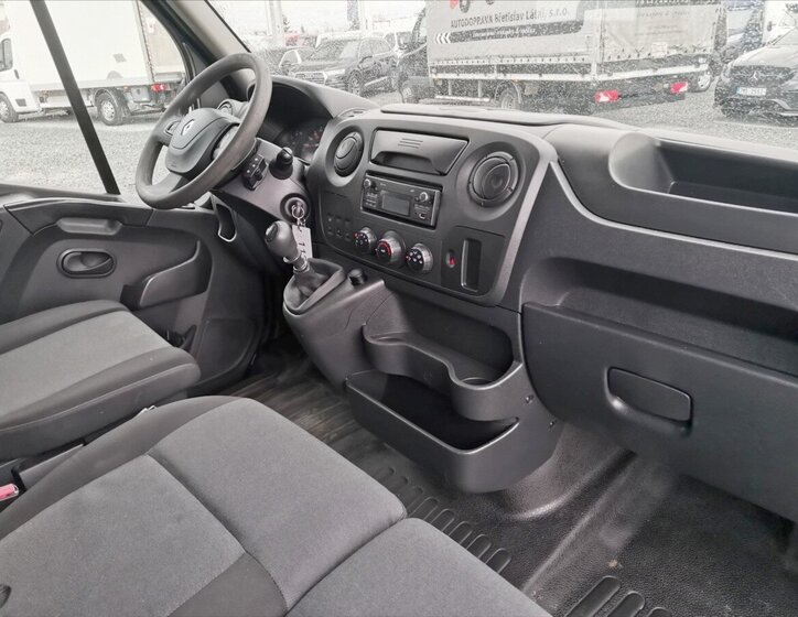 Renault Master Valník 2,3 l 125 kw