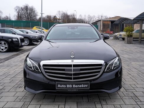 Mercedes-Benz Třídy E Kombi 2,0 l 143 kw
